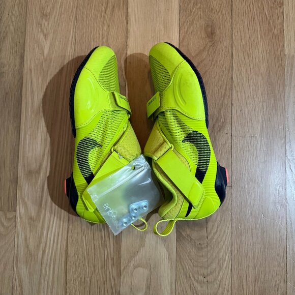 Nike Athletic Shoes in Neon Yellow and Black - Picture 1 of 4